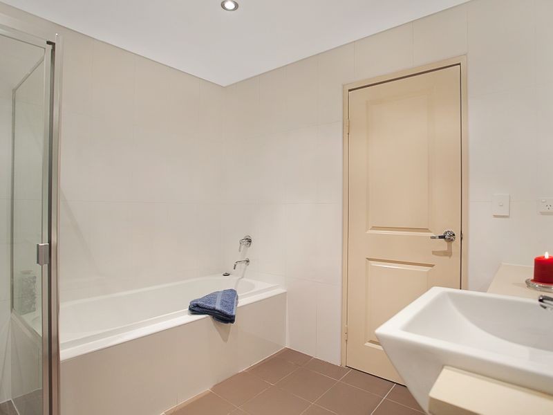 18/23b-27 Pine Avenue, Brookvale NSW 2100