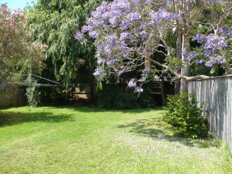 25 Montauban Avenue, Seaforth NSW 2092