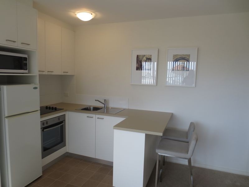 1/9 Wyadra Avenue, Freshwater NSW 2096