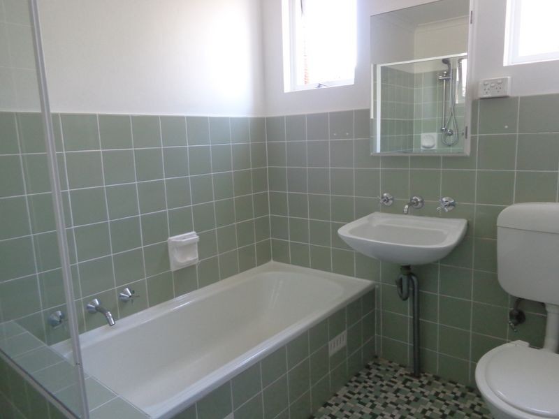 2/19-21 Stewart Avenue, Curl Curl NSW 2096