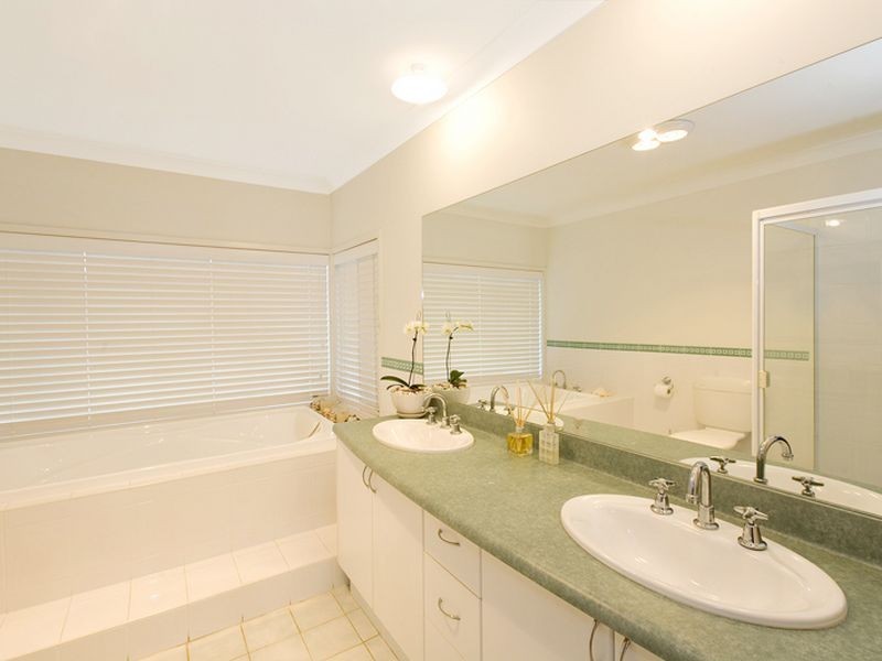 24 Bennett Street, Curl Curl NSW 2096