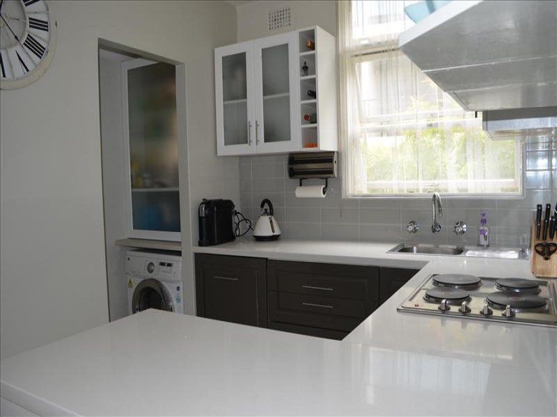 8/12 Mooramba Road, Dee Why NSW 2099