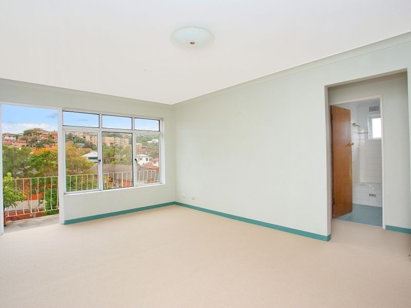 10/15 Kooloora Avenue, Freshwater NSW 2096