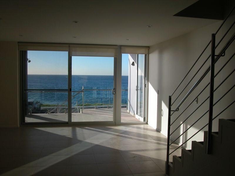 15 Carrington Parade, Curl Curl NSW 2096