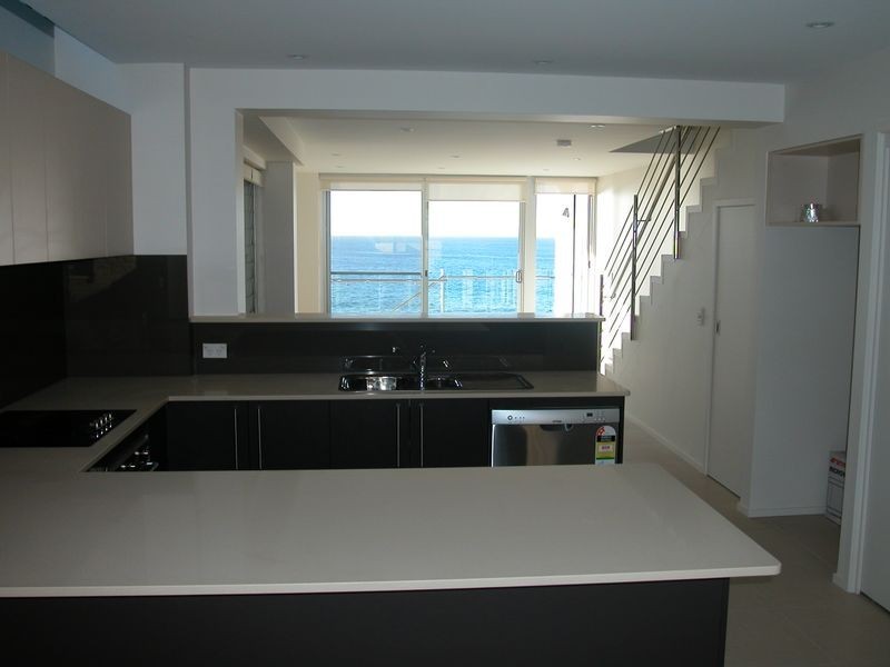 15 Carrington Parade, Curl Curl NSW 2096