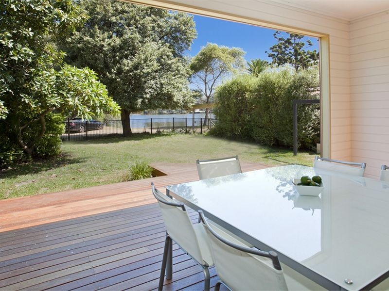 1 Lakeside Crescent, North Manly NSW 2100