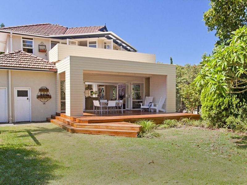 1 Lakeside Crescent, North Manly NSW 2100