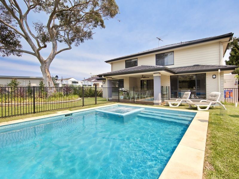 12 Roosevelt Avenue, Allambie Heights NSW 2100