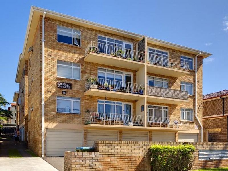 10/15 Kooloora Avenue, Freshwater NSW 2096