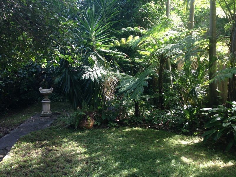 25 Palomar Parade, Freshwater NSW 2096