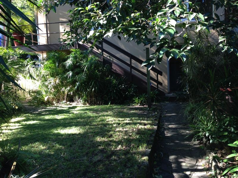 25 Palomar Parade, Freshwater NSW 2096