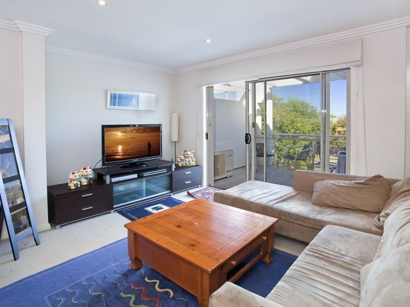 9/60 Old Pittwater Road, Brookvale NSW 2100