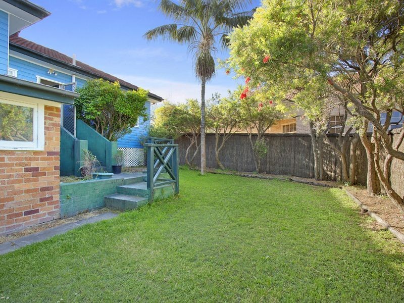 1 Delaigh Avenue, North Curl Curl NSW 2099