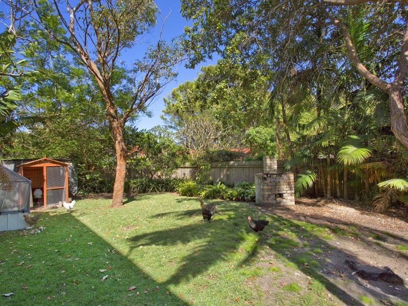 9 Oceanview Rd, Freshwater NSW 2096