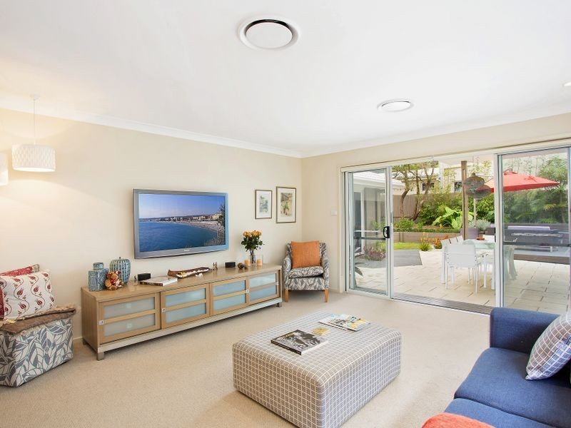 16 Abbott Road, North Curl Curl NSW 2099