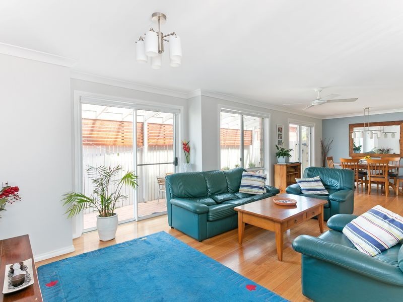 2/105 Pitt Road, North Curl Curl NSW 2099