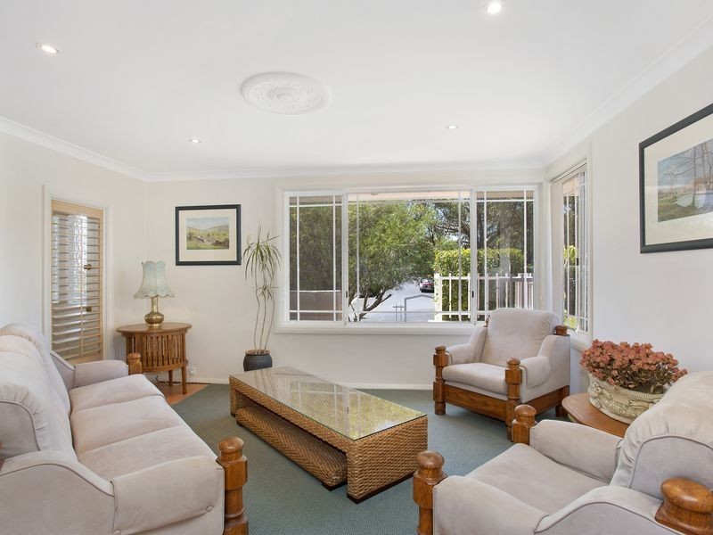 10 Wyadra Ave, Freshwater NSW 2096