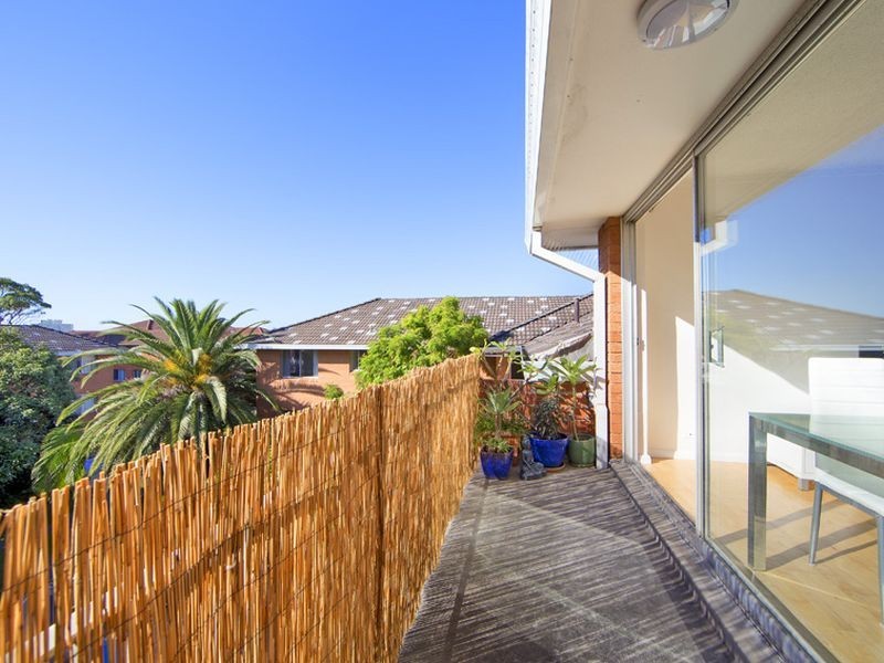 21/4 Greenwood Place, Freshwater NSW 2096