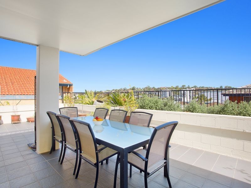 11/13-15 Francis St, Dee Why NSW 2099