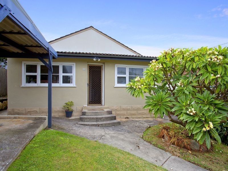 85 Griffin Rd, North Curl Curl NSW 2099