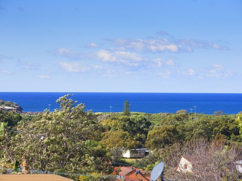 39 Makim Street, North Curl Curl NSW 2099