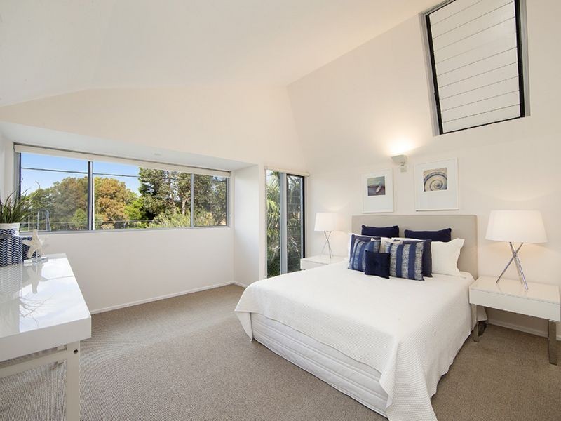 60 Abbott Rd, North Curl Curl NSW 2099