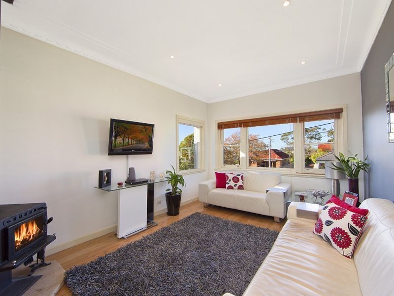 2/105A Soldiers Avenue, Freshwater NSW 2096