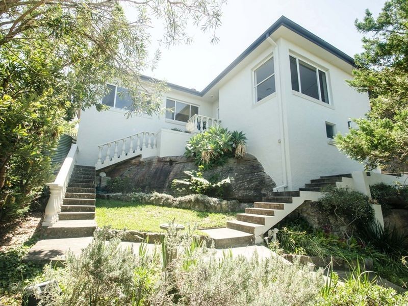 35 Coles Road, Freshwater NSW 2096