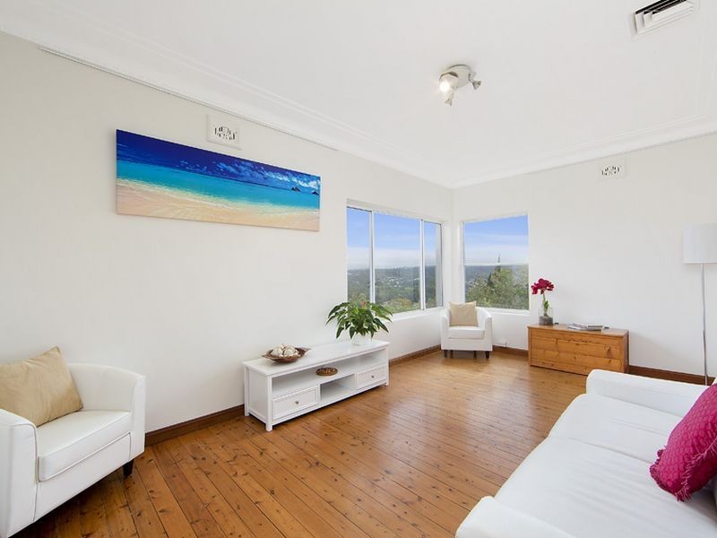 35 Coles Road, Freshwater NSW 2096