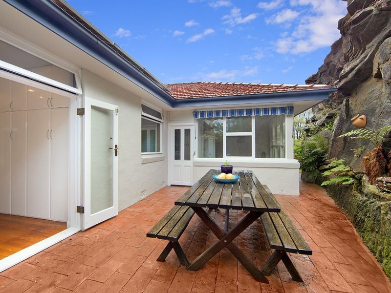 35 Coles Road, Freshwater NSW 2096