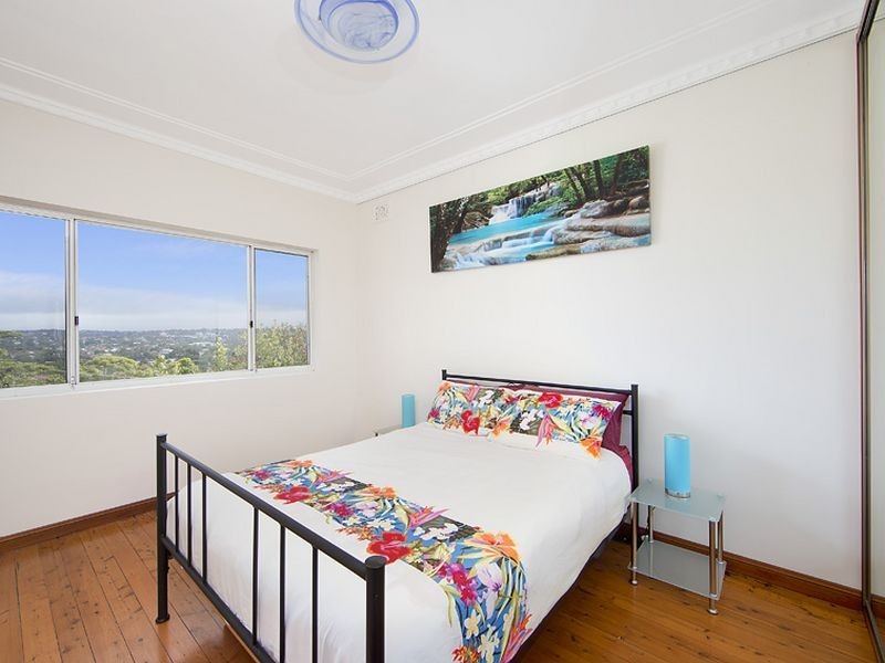 35 Coles Road, Freshwater NSW 2096