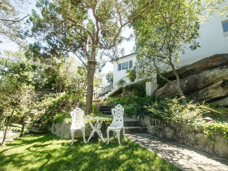 35 Coles Road, Freshwater NSW 2096