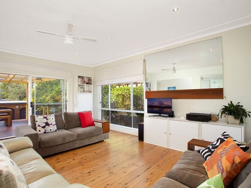 21 Adams Street, Curl Curl NSW 2096