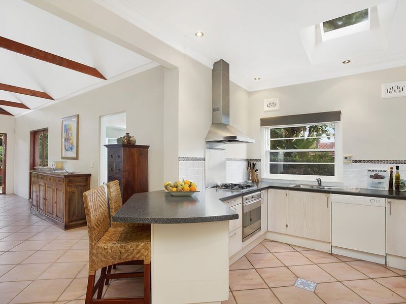 24 Brighton Street, Freshwater NSW 2096