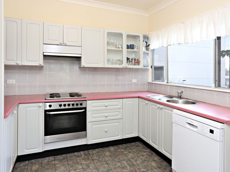 49 Parr Avenue, North Curl Curl NSW 2099