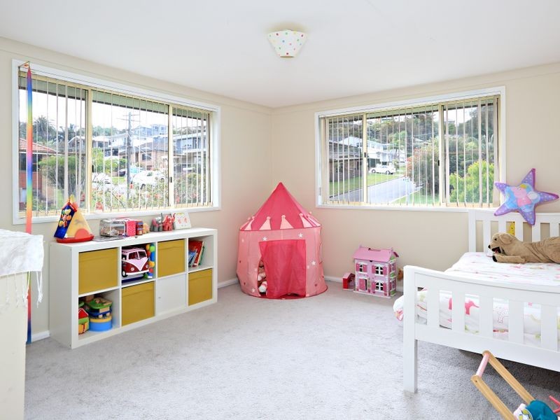 49 Parr Avenue, North Curl Curl NSW 2099