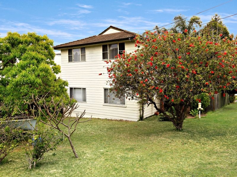 49 Parr Avenue, North Curl Curl NSW 2099