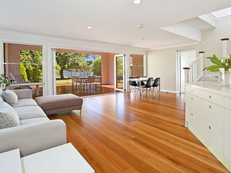 1 Lakeside Crescent, North Manly NSW 2100