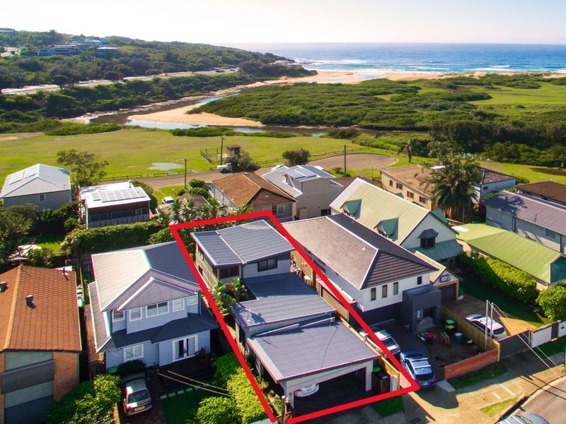17 Griffin Road, North Curl Curl NSW 2099