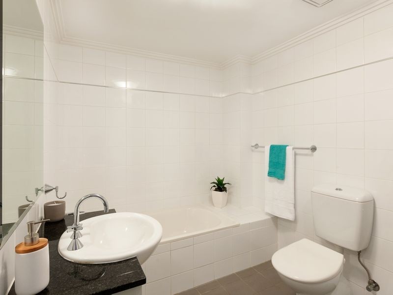 10/27-29 Sturdee Parade, Dee Why NSW 2099