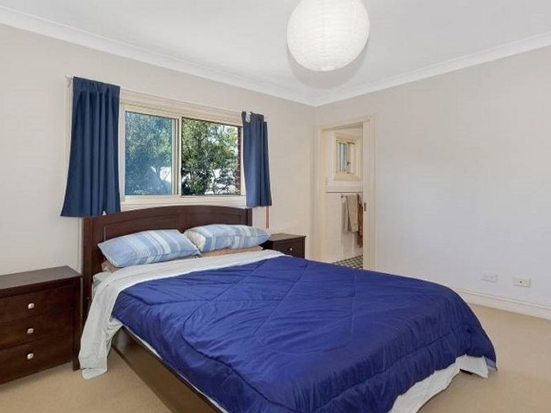 42b Wyndora Avenue, Freshwater NSW 2096