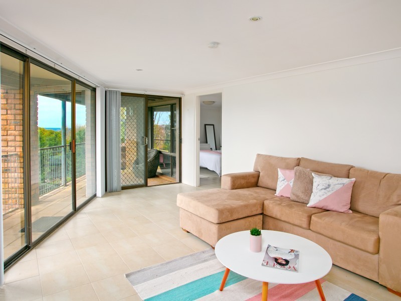 123 Victor Road, Dee Why NSW 2099