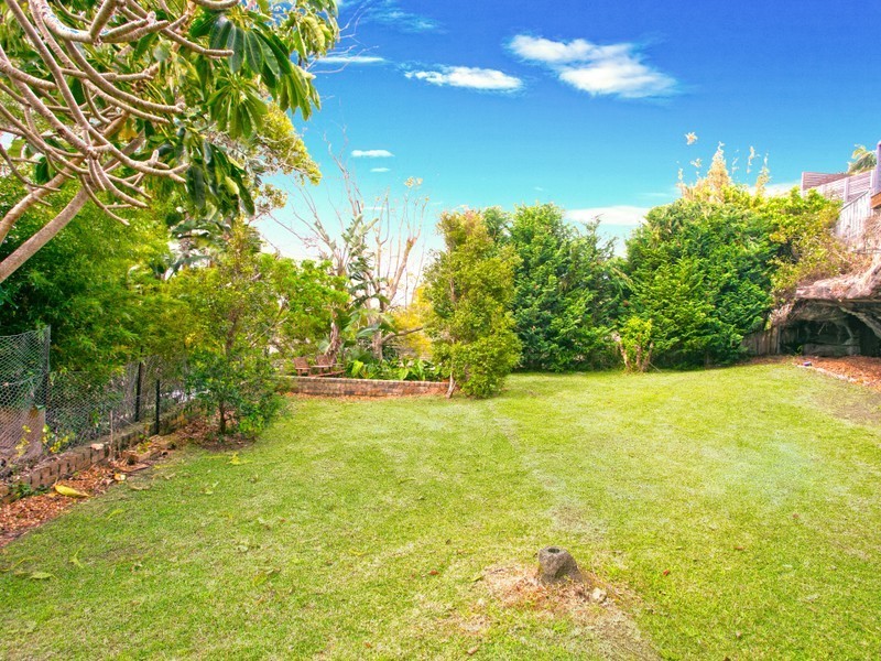 123 Victor Road, Dee Why NSW 2099