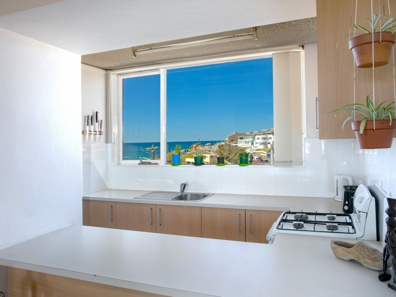 3/50a Carrington Parade, Curl Curl NSW 2096