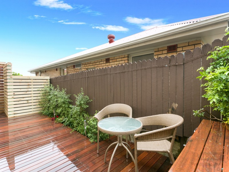 2/9 Wyadra Avenue, Freshwater NSW 2096