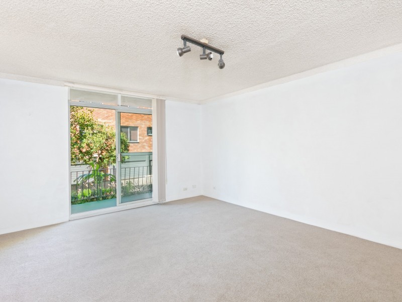 1/104 Wyadra Avenue, Freshwater NSW 2096