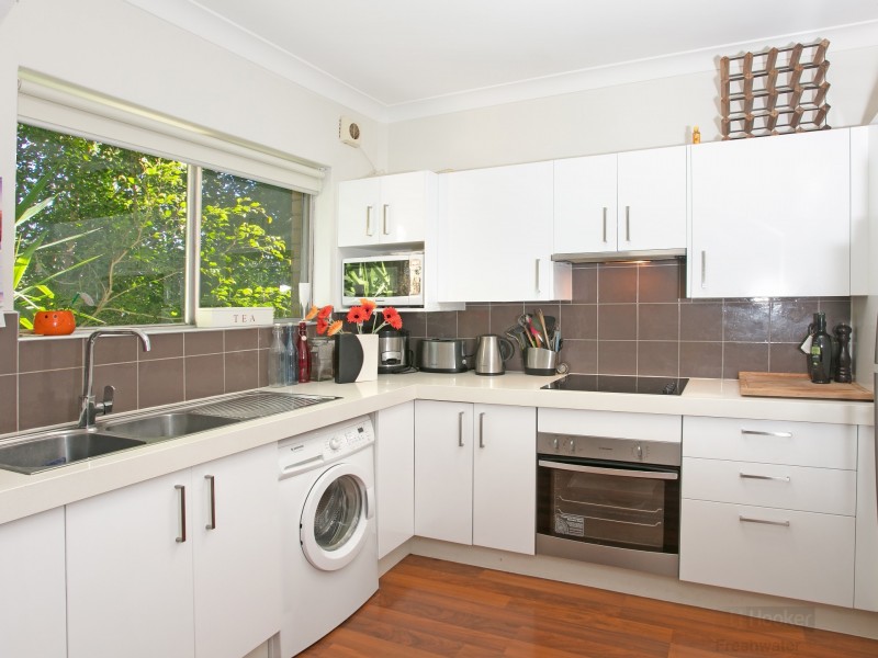 2/10a Cavill Street, Queenscliff NSW 2096