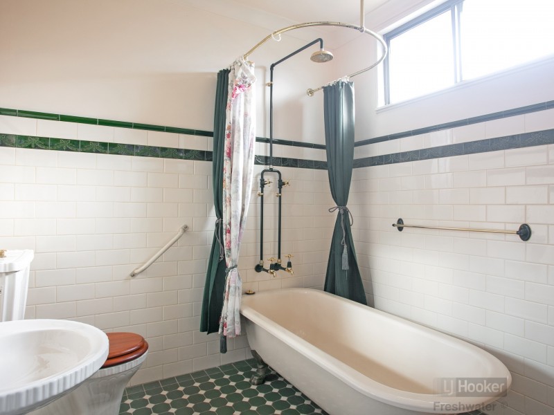 21 Jocelyn Street, North Curl Curl NSW 2099