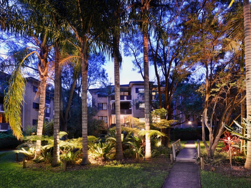 2/33 Palomar Parade, Freshwater NSW 2096