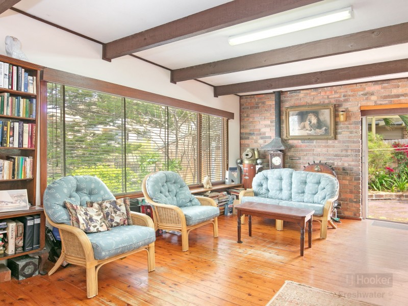 10 Gardere Avenue, Curl Curl NSW 2096
